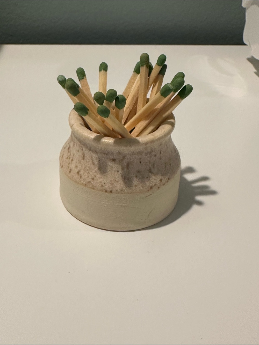 Henro Ceramic Matchstick Holder - Cream with Speckled Rim
